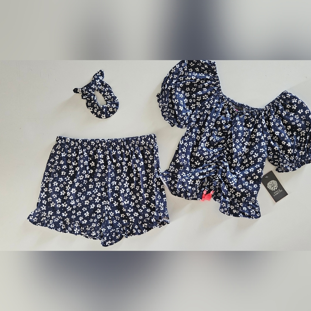 NWT Vince Camuto Short Set